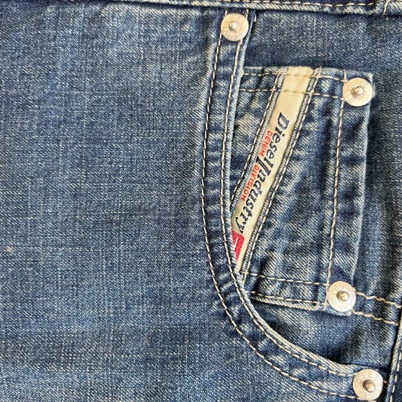 Mens Diesel Industry Blue Denim Jeans Medium Wash Size 32x28.5 - Picture 6 of 12